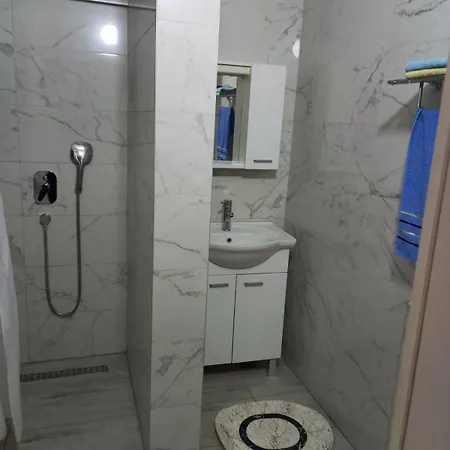 Nena 101 Apartment