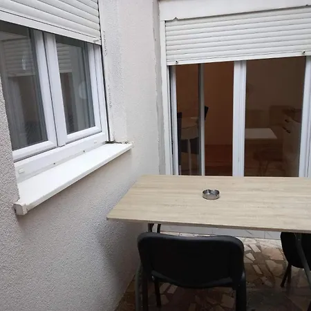Apartment Nena 101 *